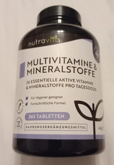 Vorderseite der Nutravita Multivitamin Tabletten Dose
